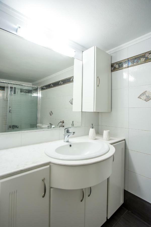 Rhodes City Flora'S Place מראה חיצוני תמונה